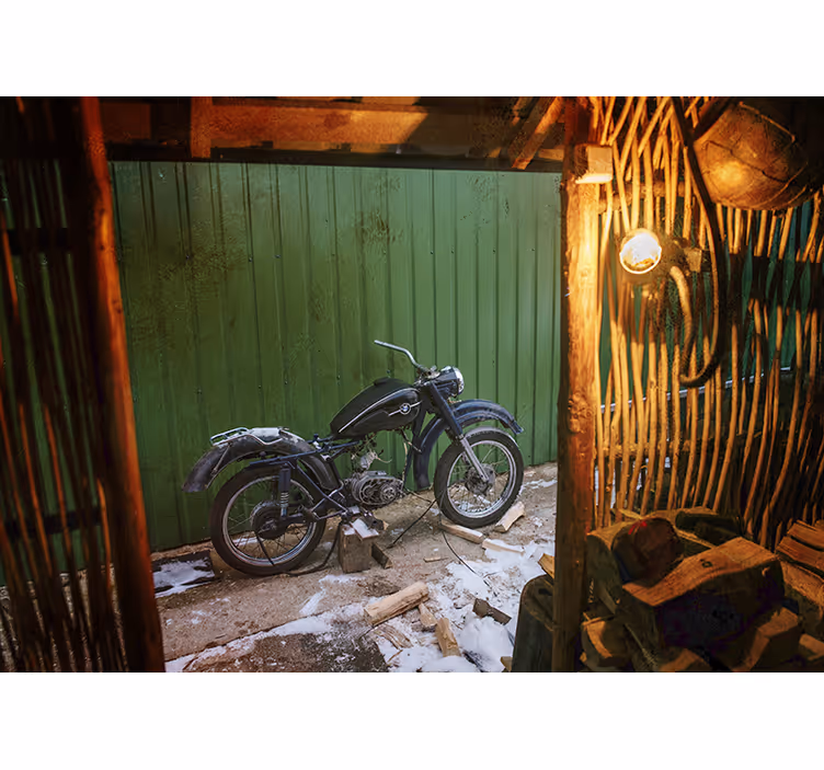 Fototapet vehicule scenă clasică cu motocicletă - TenStickers