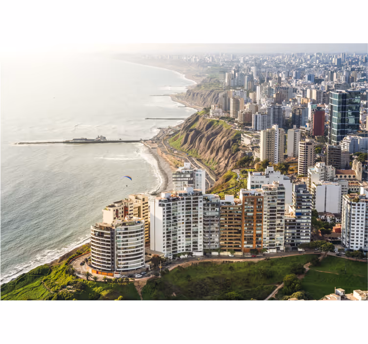 Fototapet de oraș orizontul orașului de coastă - TenStickers