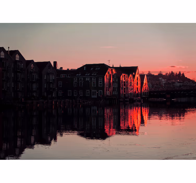 Fototapet de oraș case de canal reflectând - TenStickers