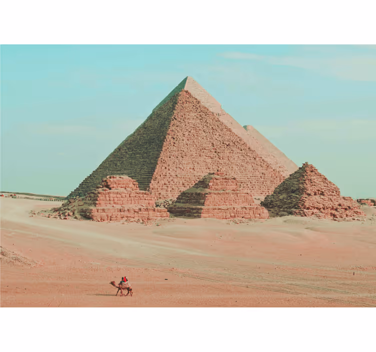 Fototapet de oraș cu imagini de piramide și cămile - TenStickers