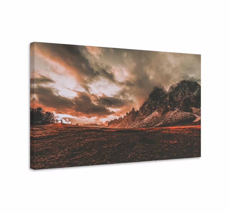 Tablou peisaje apus dramatic de munte - TenStickers