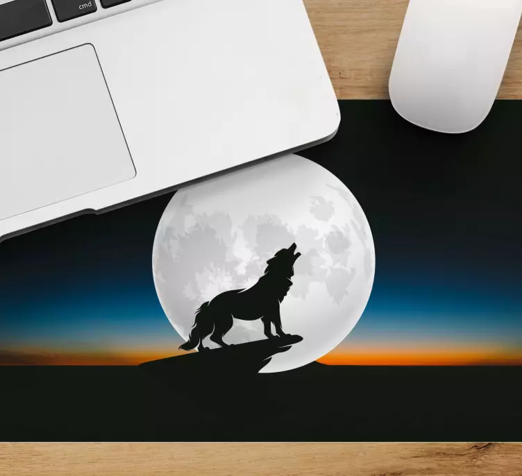 Lup urlând în lumina lunii mai multe mousepad-uri - TenStickers