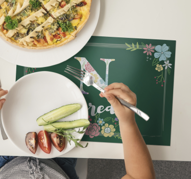 Naproane cu nume design floral inițial - TenStickers