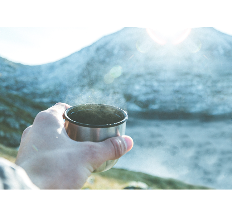 Fototapet persoane cu băutură în mână - TenStickers