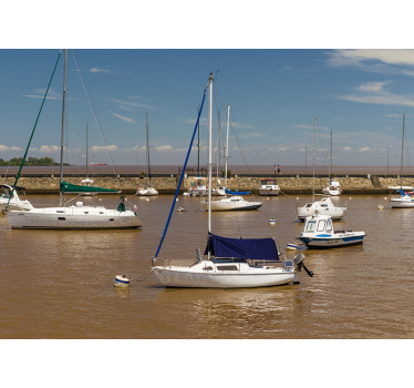 Fototapet mare bărci cu pânze în port - TenStickers