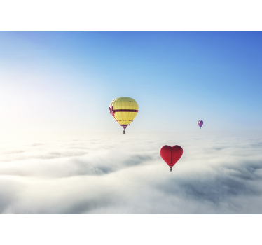 Balon în formă de inimă pe cer fototapetpentru copii - TenStickers