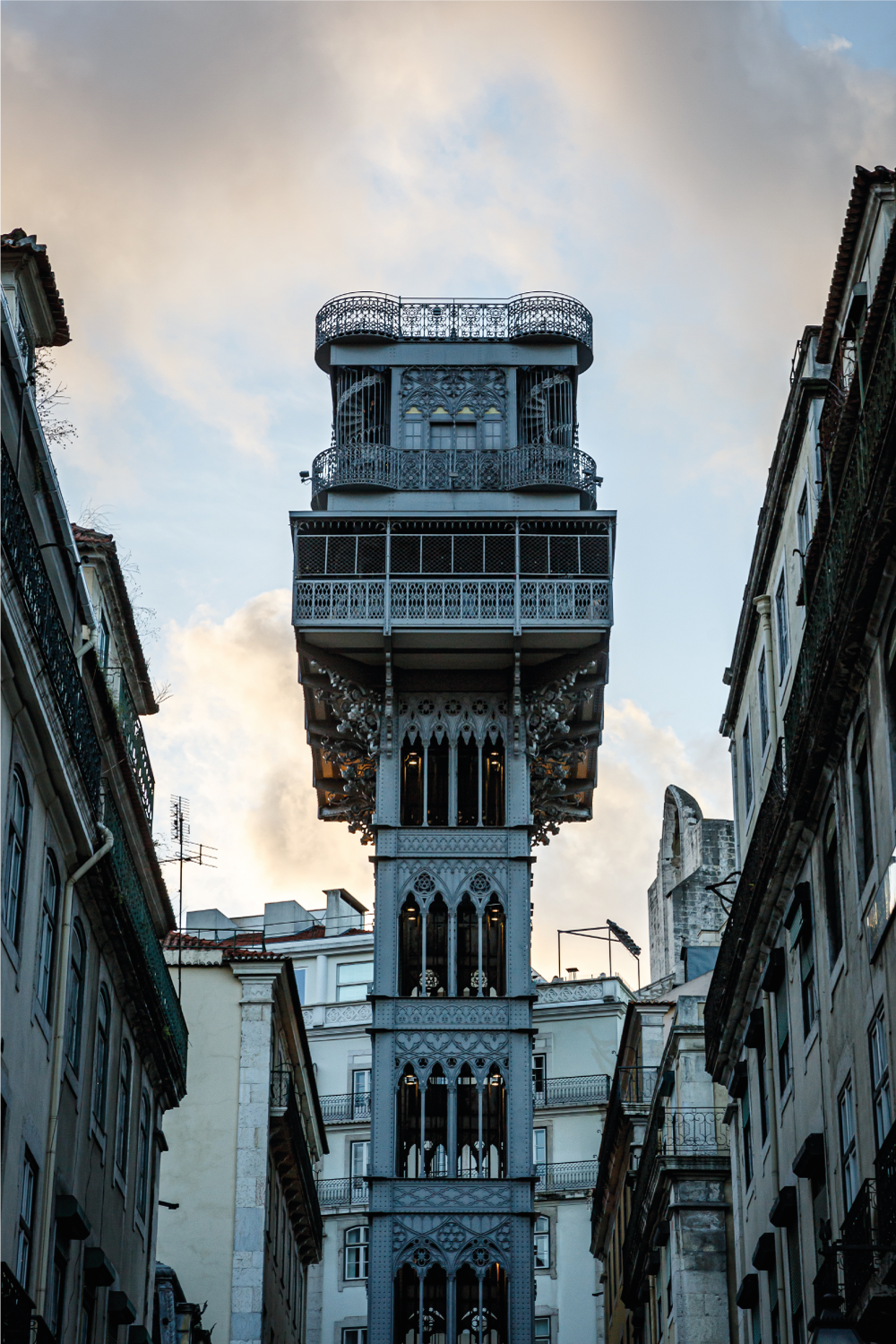 Poster pentru salon liftul din lisabona - TenStickers