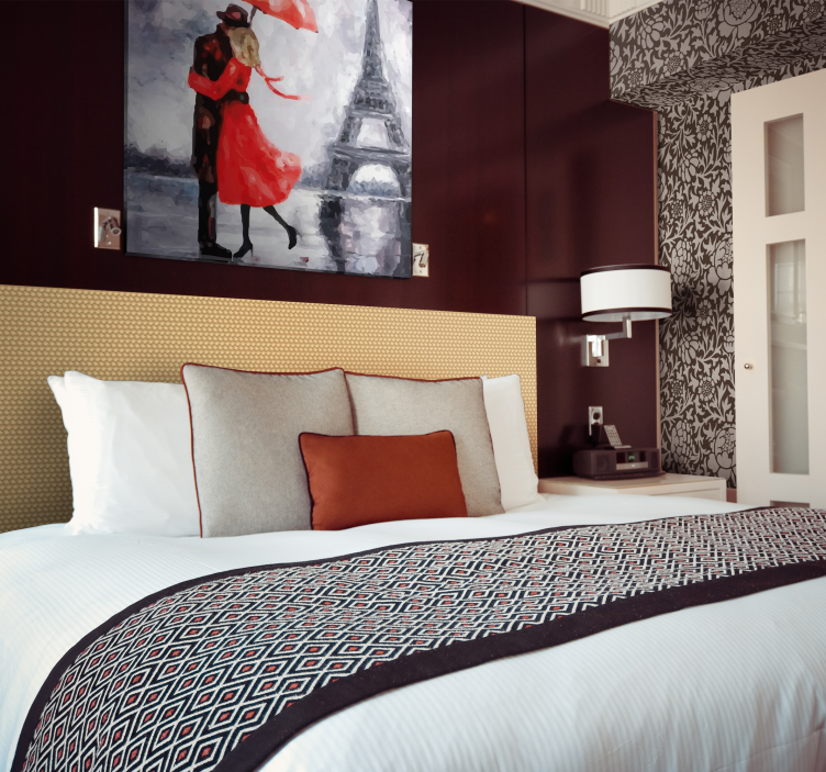 Tablou elegant Îmbrățișarea romantică din paris - TenStickers