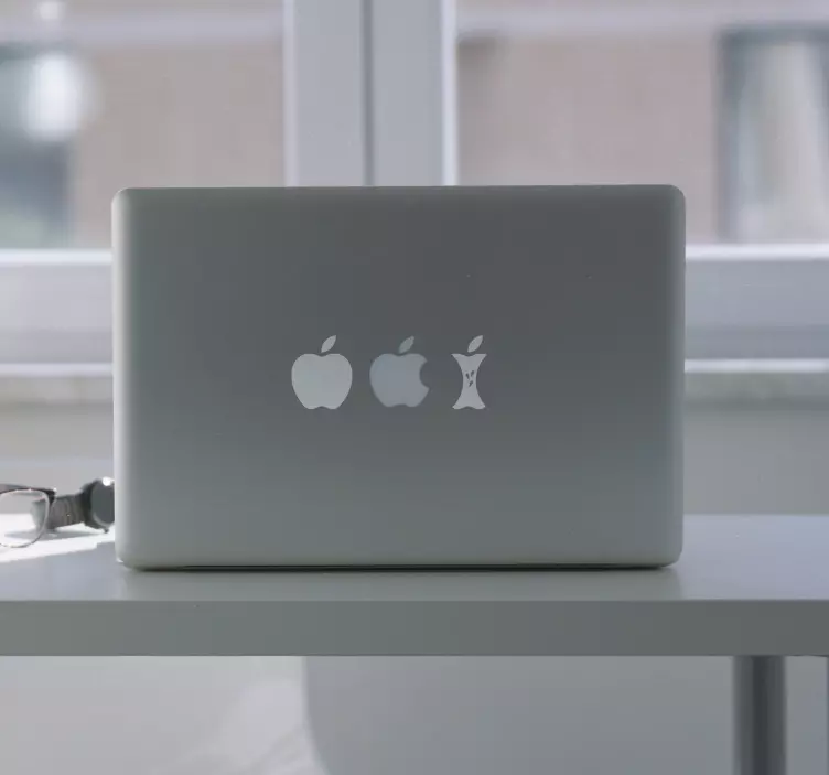 Autocolant pentru laptop cu fructe de mere mestecate - TenStickers