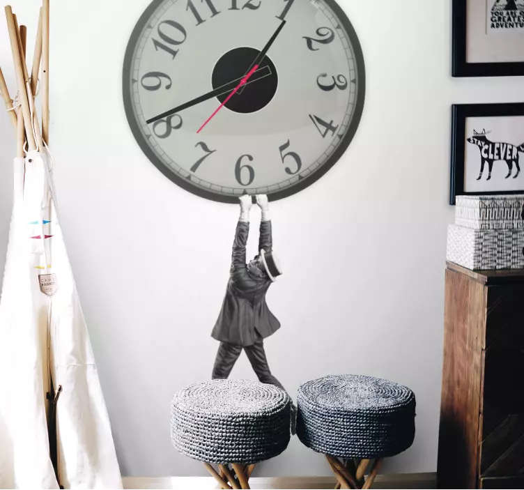 Harold lloys man and clock wall sticker - TenStickers