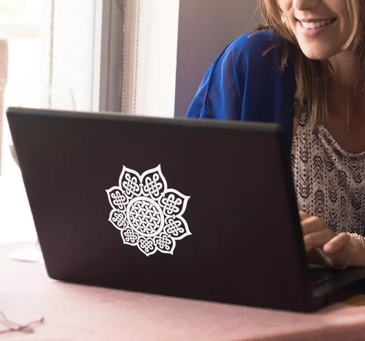 Autocolant laptop laptop mandala - TenStickers