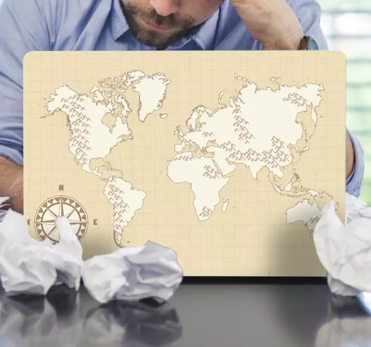 Autocolant pentru laptop hartă cu busolă - TenStickers