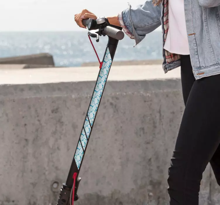 Autocolant pentru scuter patineta cu model de valuri - TenStickers