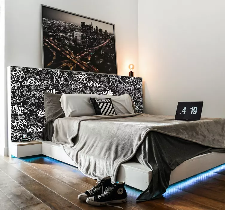 Autocolant pentru mobilier cu model graffiti stradal - TenStickers