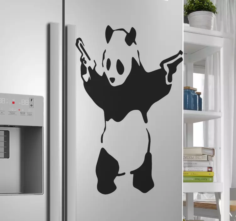 Etichete animale panda cu arme - TenStickers