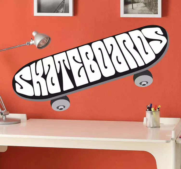 Logo-ul decorativ pentru skateboard - TenStickers