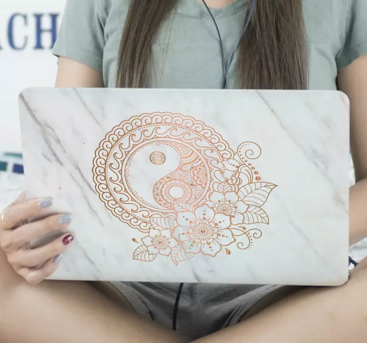 Mandala cu autocolant cu efect de marmură - TenStickers