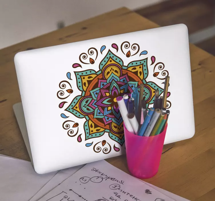 Sticker clasic de laptop mandala - TenStickers