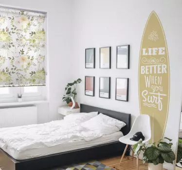 Surfboard cu autocolant de text - TenStickers