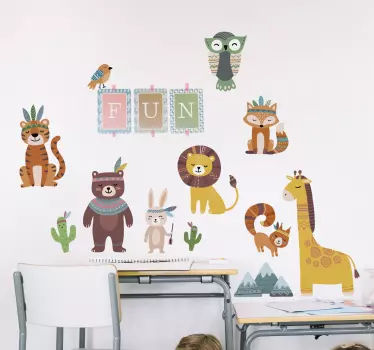Haioase tribale animale ilustrare artă de perete - TenStickers