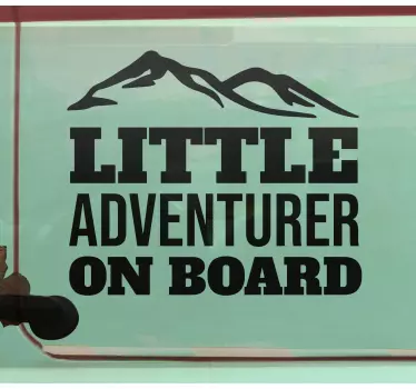 Mic aventurier la bord bebeluș în autocolant - TenStickers