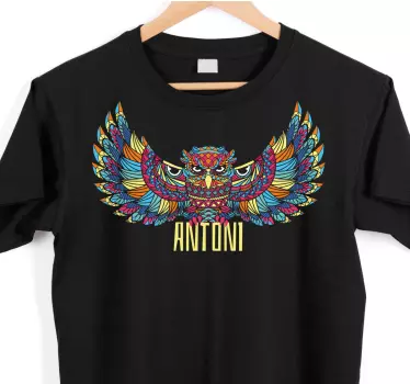 Alt tricou aripi colorate de bufniță - TenStickers