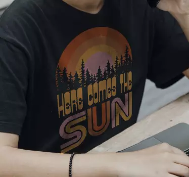 Alt tricou grafică pădure răsărit - TenStickers