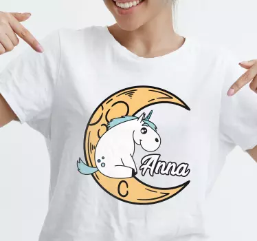 Tricou personalizabil design cu unicorn și lună drăguț - TenStickers