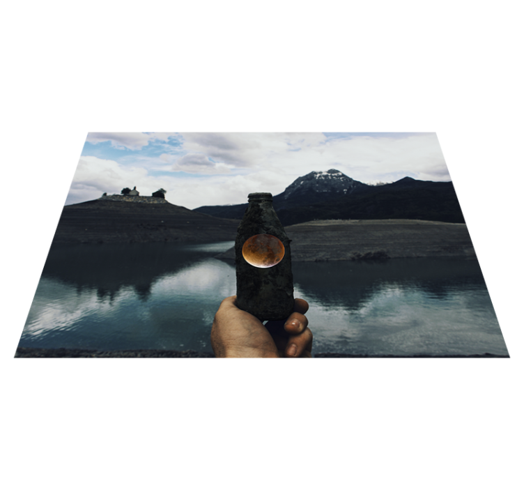 Covor vinil cu aspect de natura sticlă vedere la lună - TenStickers