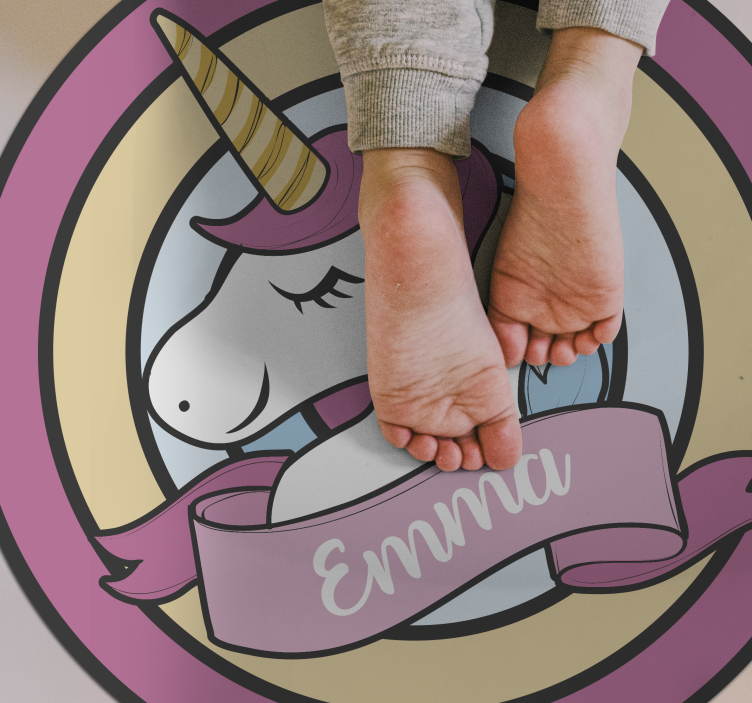 Alții covor de vinil nume de unicorn în insignă - TenStickers