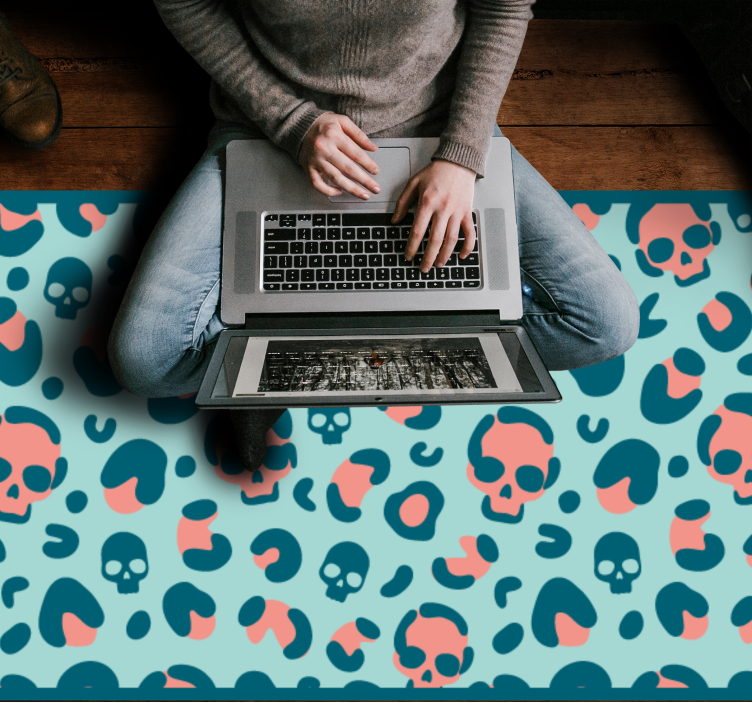 Covor vinil print animalier joc cu modele de craniu - TenStickers